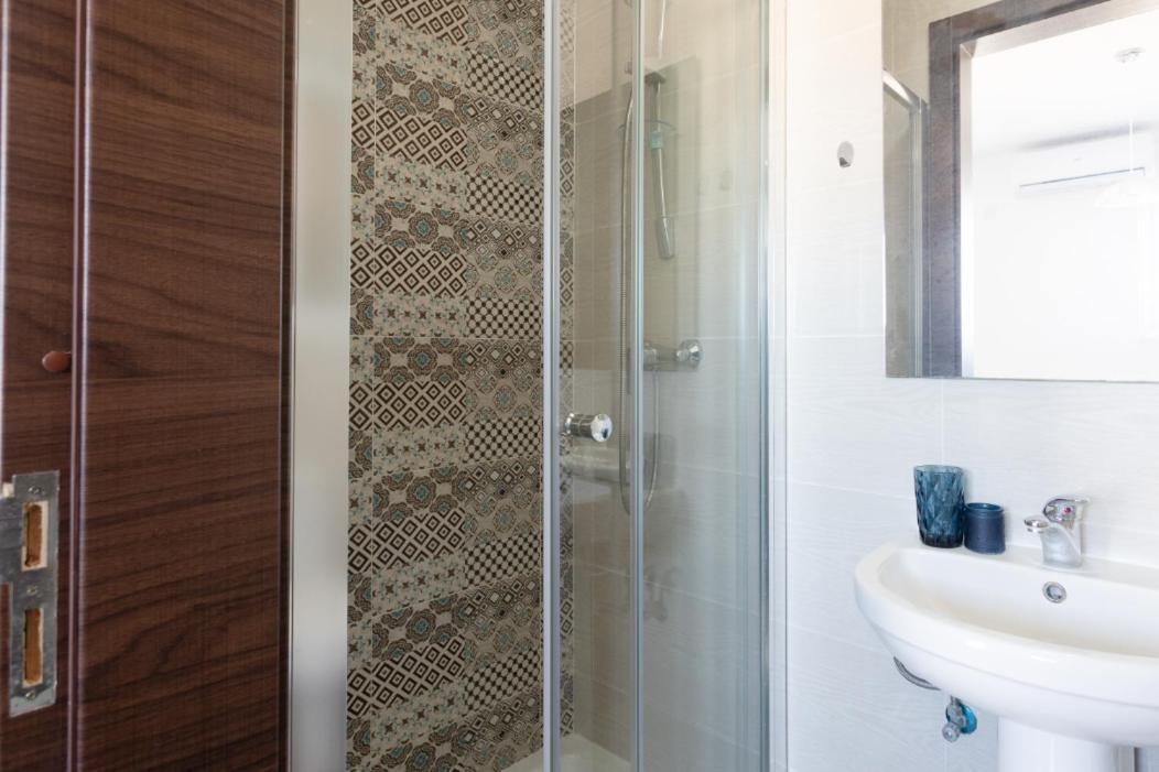 F5 Room 1, Private Double Room With Private Bathroom And Balcony In Shared Flat Мсида Екстериор снимка